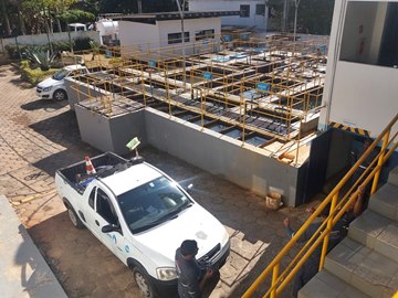 Equipe técnica procura defeito no abastecimento de água em Domingos Martins