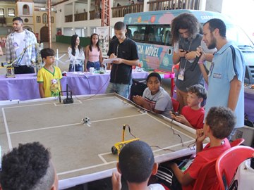 Feira do Conhecimento atrai estudantes de todo o Estado em Venda Nova do Imigrante