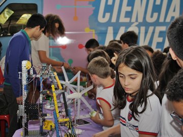 Feira do Conhecimento atrai estudantes de todo o Estado em Venda Nova do Imigrante 2