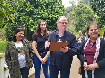 Governador Renato Casagrande conhece as primeiras onças pintadas nascidas no Estado 2