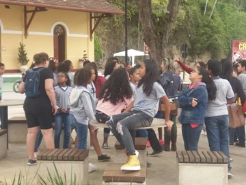 Nova visita de alunos e professores de Vila Velha atrai moradores de Marechal Floriano