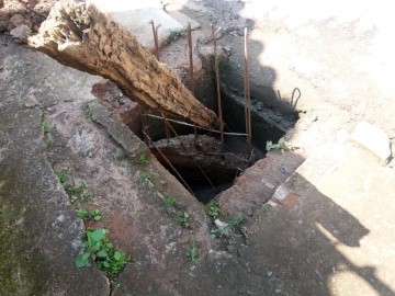 Novas tampas para caixas coletoras de &aacute;guas pluviais no Bairro Santa Rita