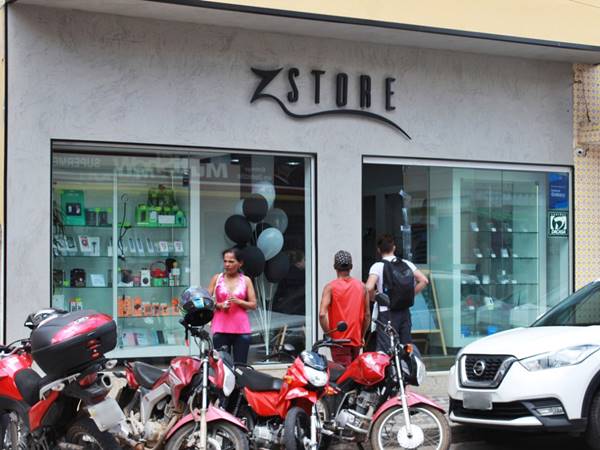 Bandidos arrombam loja de celulares em Domingos Martins e causam cerca de RS 50 mil em prejuizo 03