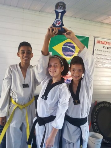 Domingos Martins e Marechal Floriano se destacam no taekwondo no Estado