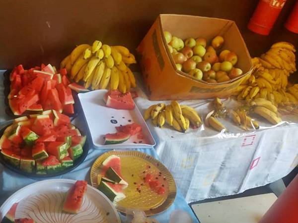 Competicao interna de futsal em Marechal Floriano atrai familias a quadra 02