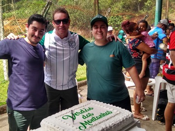 Festa de despedida do ano com futebol e churrasco no Apollo XIII em Marechal Floriano