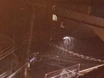 Forte temporal durante a Caravana Iluminada em Marechal Floriano n&atilde;o espanta moradores