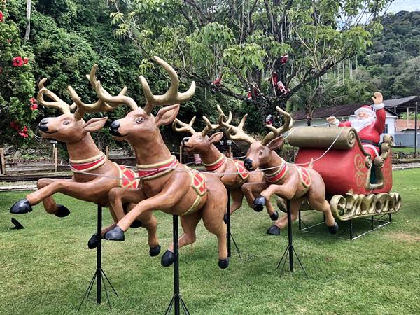 Presepio em tamanho real e atracao no Natal Luz de Marechal Floriano 05