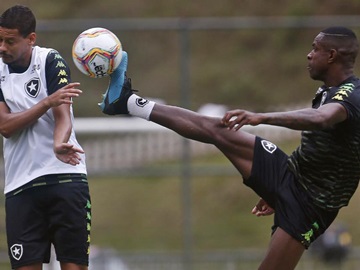 Botafogo joga amistoso contra o Estrela do Norte no CT China Park