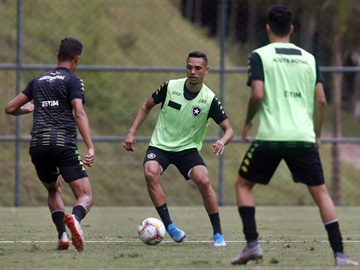 Botafogo joga amistoso contra o Estrela do Norte no CT China Park 2