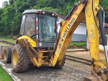 Ferrovia vai remover terra e pedras que desabaram em barrancos em Marechal Floriano
