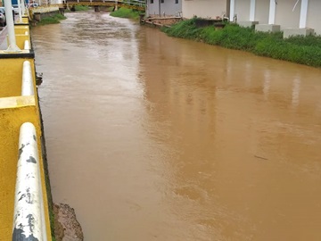 Grande volume de &aacute;gua do Bra&ccedil;o Sul se mant&eacute;m no leito em Marechal Floriano