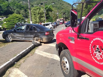 Manhã de tensão na BR 262 com colisão de veículos em Marechal Floriano 3