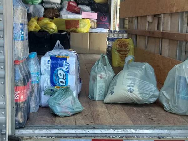 Moradores de Marechal Floriano fazem doacoes para vítima de tempestades em Iconha 03
