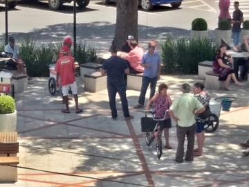 Pracinha de Marechal Floriano movimentada neste in&iacute;cio de ano