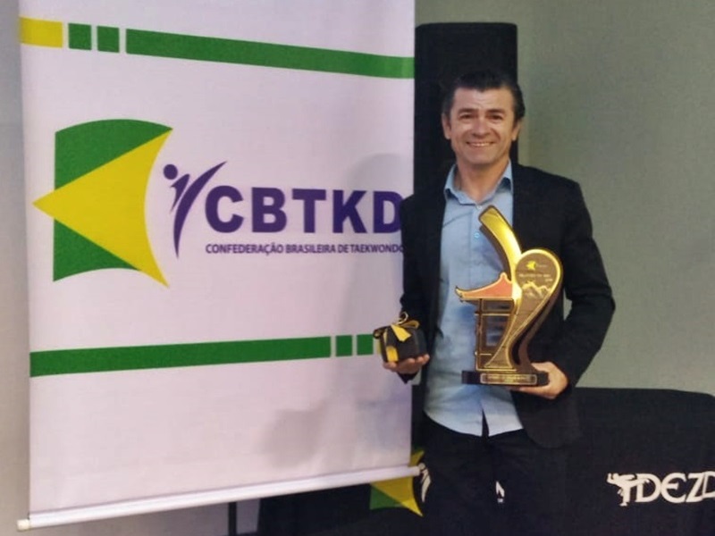 Atleta de taekwondo da categoria Máster de Marechal Floriano é o melhor do Brasil em 2019 2
