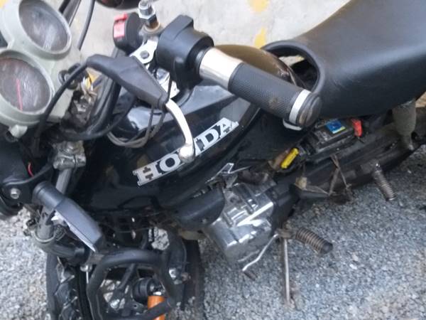 Motocicleta e carro colidem na BR 262 em Marechal Floriano 02