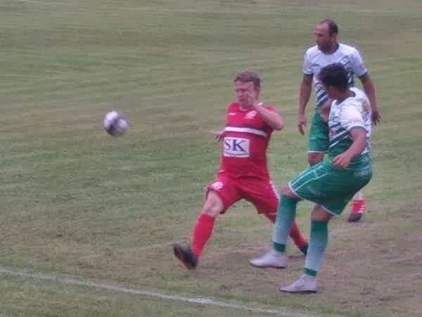 America de Marechal Floriano inicia atividades do ano perdendo 02