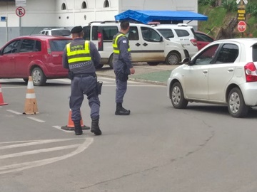 PM usa o sistema Cerco Tático no centro de Marechal FlorianoPM usa o sistema Cerco Tático no centro de Marechal Floriano