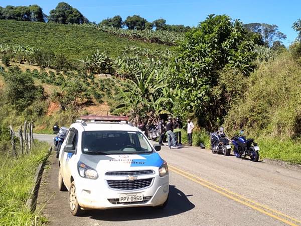 Motociclista derrapa e cai na rodovia que liga Alfredo Chaves a Domingos Martins 02