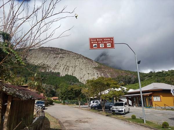 Neblina sol e chuva seguidos na manha deste sabado 09 em Marechal Floriano 02