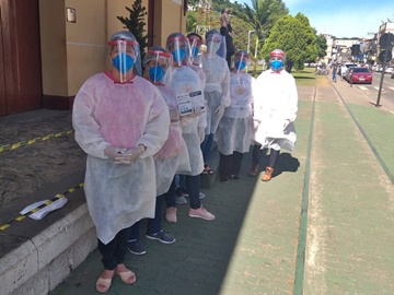 Equipe da Secretaria de Saúde vai às ruas de Marechal Floriano falar sobre coronavírus