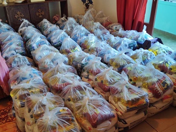 Cantor Ernesto Mathias arrecada mais de uma tonelada de alimentos durante live 5