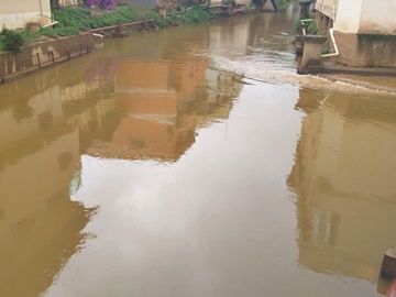 Dois dias de fortes chuvas aumenta pouco o nível das águas do Braço Sul do Jucu em Marechal Floriano