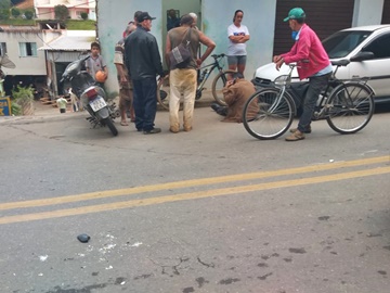 Motocicletas colidem em rua de Marechal Floriano e um homem fica ferido