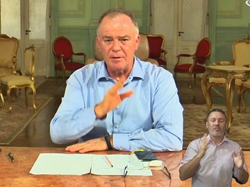 Casagrande volta as aulas