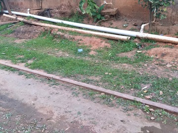 Esgotos da Rua da Linha em Marechal Floriano reparados por moradores