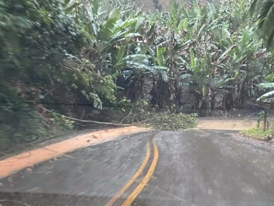 Estrada usada como alternativa de trânsito está perigosa após Araguaya até Alfredo Chaves 3