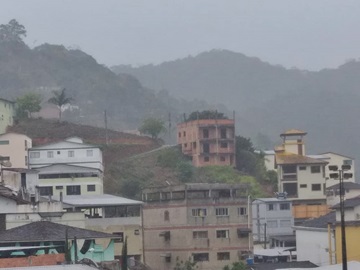 Chuva da madrugada e manhã desta quarta feira 23 satisfaz cultivadores de hortaliças em Marechal Floriano