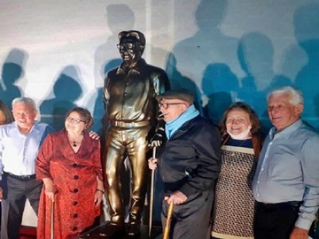 Festa da Polenta de Venda Nova inaugura escultura em homenagem ao seu fundador 2