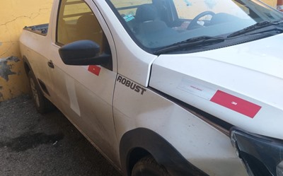 carro que bateu no barranco 2 m