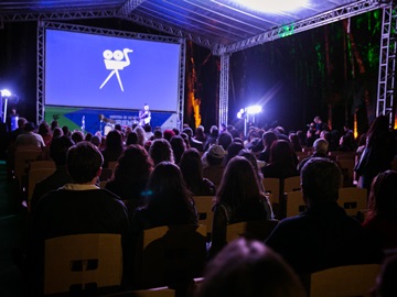 Cine.Ema começa hoje com programação online com filmes séries e bate papos2