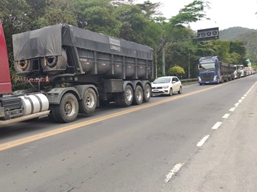 Motocicleta atravessa pista da BR 262 e é atingida por carro em Marechal Floriano 2