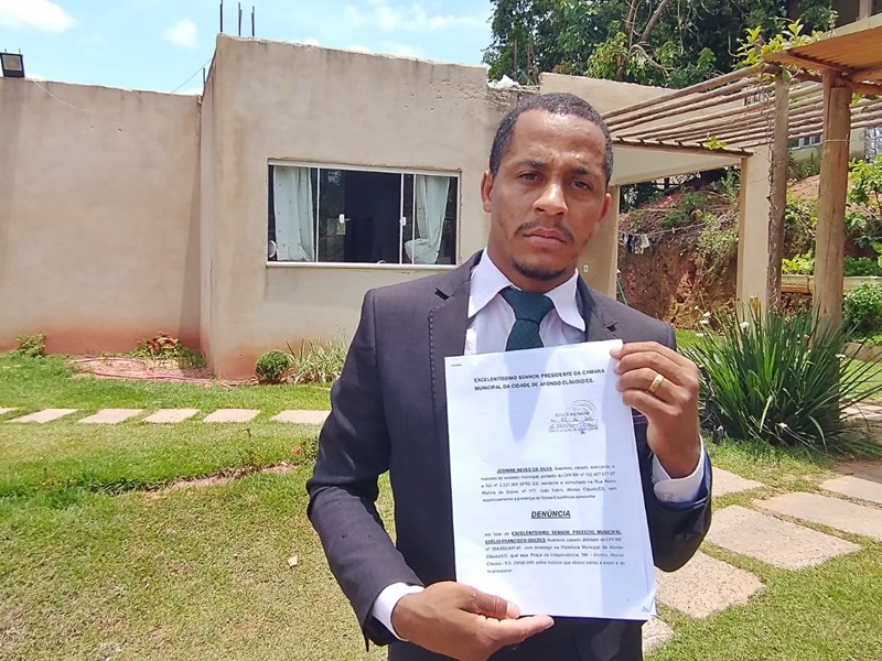 Vereador grava vídeo e acusa prefeito de tentativa de suborno