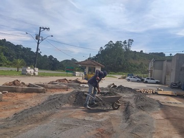 Nova remessa de piso especial para o Trevo de Paraju em Marechal Floriano