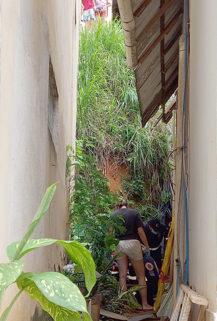 Homem cai de barranco 5