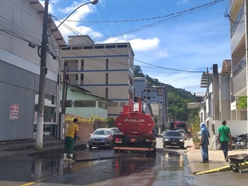 Lavagem das ruas de Marechal Floriano com água clorada se for necessário