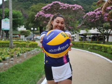 Jovem atleta de Domingos Martins vai jogar vôlei em clube de Santa Catarina