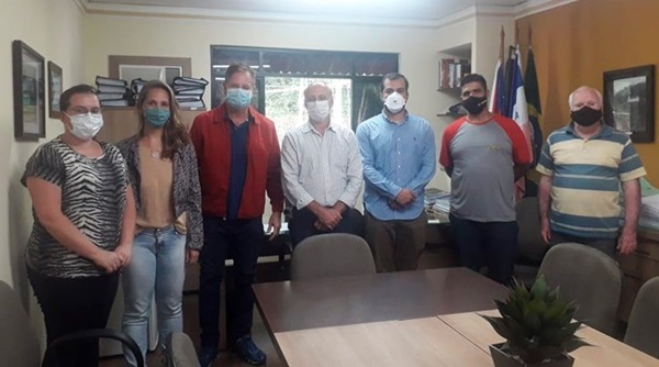 O prefeito João Carlos Lorenzoni PSB o Cacau designou uma nova equipe técnica que irá atuar na Secretaria de Meio Ambien