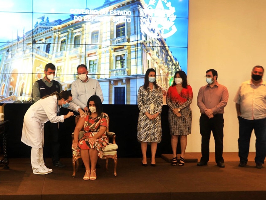 Estado-inicia-vacinacao-dos-trabalhadores-da-assistencia-social-e-do-Conselho-Tutelar Estado-inicia-vacinacao-dos-trabalhadores-da-assistencia-social-e-do-Conselho-Tutelar