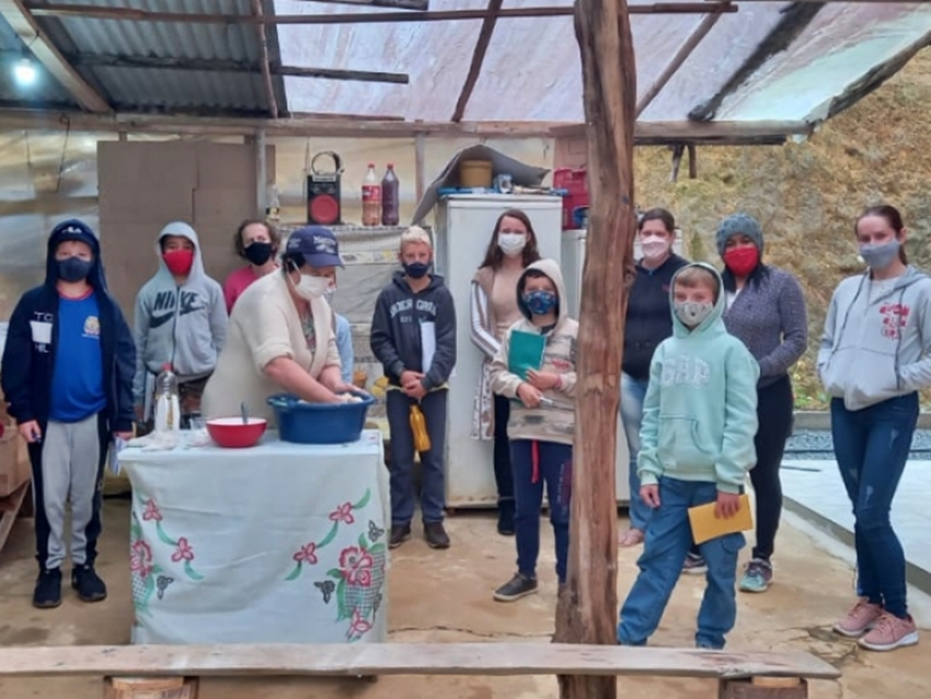 5d0d2750716e738f2766606b51a6b57c_XL