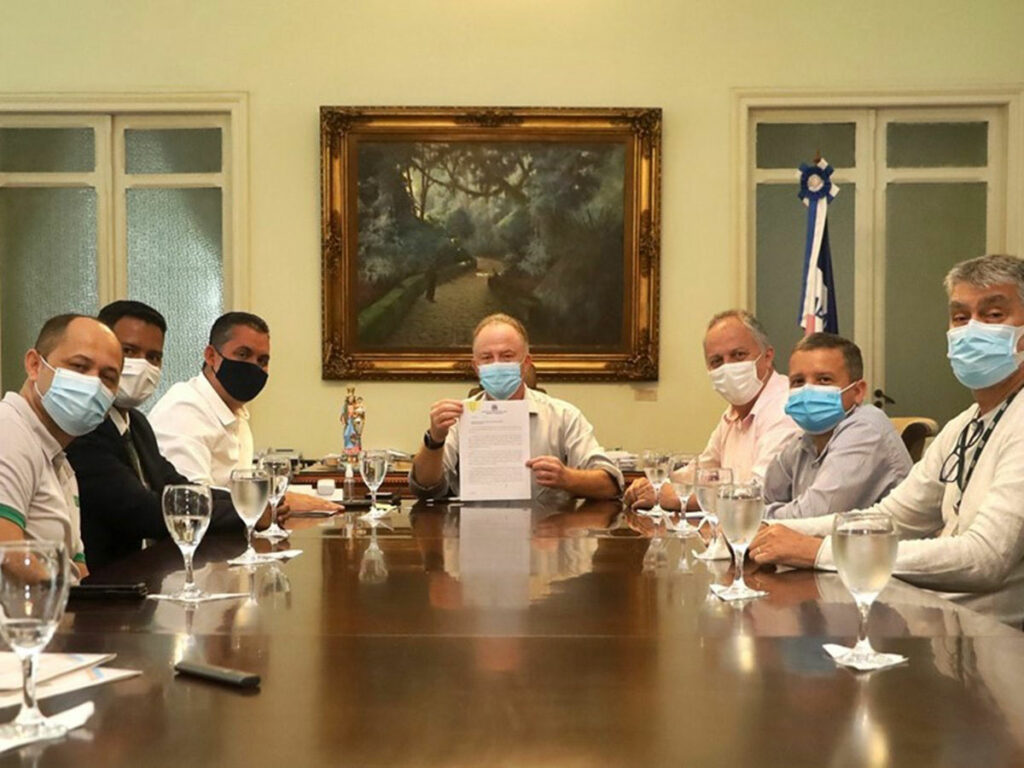 Governador-sanciona-lei-que-amplia-o-leque-de-oportunidades-para-agroindustrias-do-Espirito-Santo