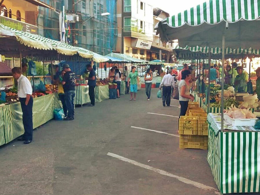 Sebrae-realiza-reuniao-com-feirantes-de-Marechal-Floriano-para-apresentar-plano-de-acao-do-Programa-de-Modernizacao-2