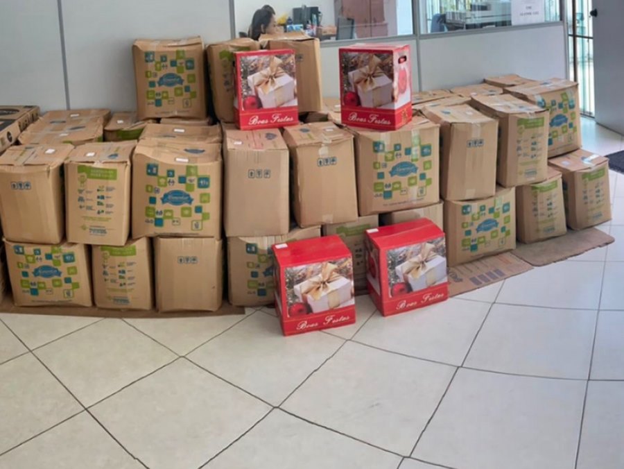 Servidores-da-Prefeitura-de-Domingos-Martins-comecam-a-receber-cestas-natalinas-
