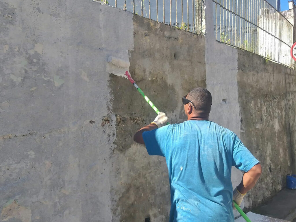 Escolas-e-muros-sao-reforma