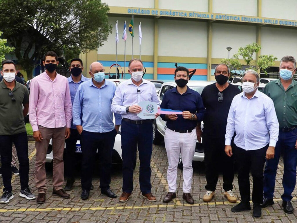 Estado-entrega-veiculos-par